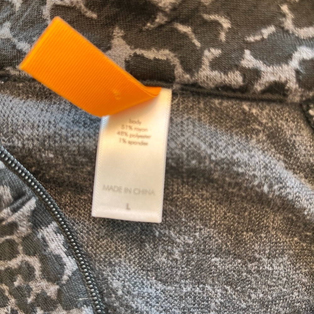 Lucy Pullover - Large - image 7